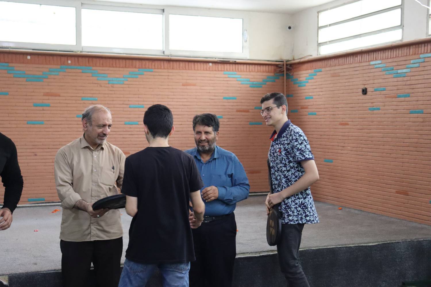مراسم روز دانش آموز و اهدا جوایز مسابقات ورزشی